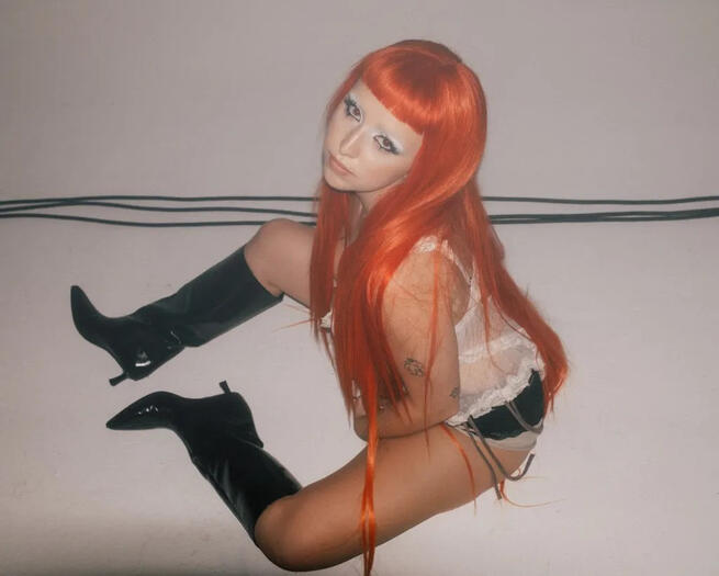 Amelia Moore Talks Upcoming EP “he’s still just not that into you!”